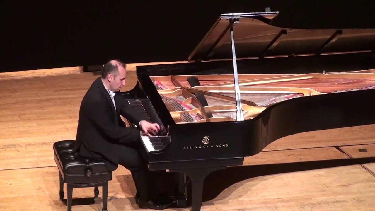 Simon Trpčeski - Liszt - Hungarian Rhapsody no.2