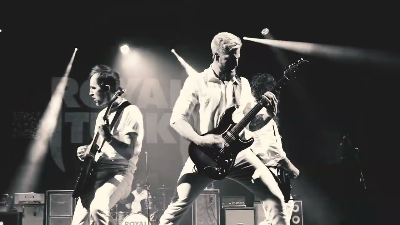 Guarda Royal Tusk - THOUGHTLEADER (Official Video) su YouTube Guarda Royal Tusk - THOUGHTLEADER (Official Video) su YouTube