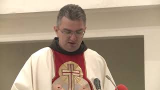 Polnoćka u Tuzli: Fra Mario Divković vjernicima uputio poruku mira, dobrote i ljubavi