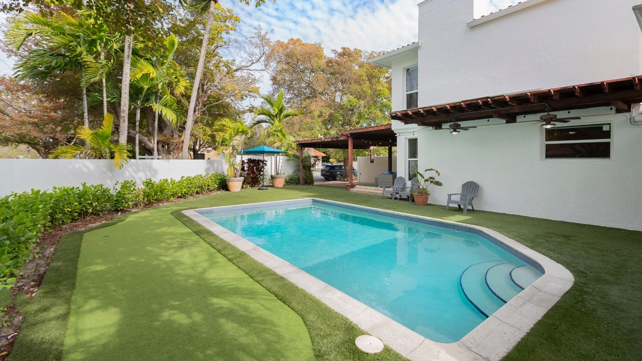 360 SW 28th Road | Miami, FL