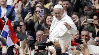 Papst Franziskus Spendet Den Österlichen Segen