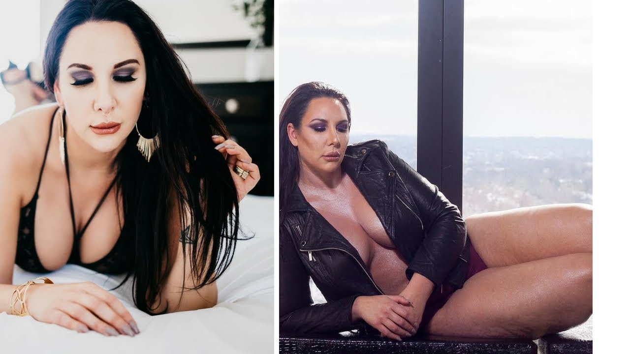 Plus size Gorgeous Fashion  model -  Street fashion with Fashion tips