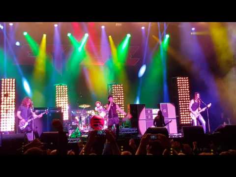 Extreme "We Are The Champions" live at Ramblin' Man Fair, 29.07.2017