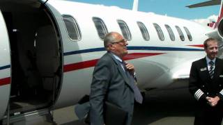 Flying on a private jet - Learjet 45 - ACS Paris