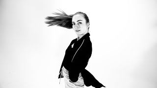 Learn to dance Hip Hop with FRIKAR
Learn the grooves & moves of Hip Hop dancing! Susanne Olsen teaches at FRIKAR-Akademiet every Thursday 6-7 pm. More info at http://frikar.com.
#hiphop #streetdance #dance #dans #groovy #grooves #moves #danseskole # Learn to dance Hip Hop with FRIKAR