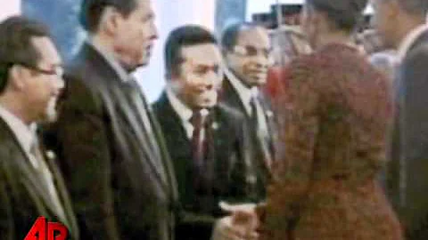 Muslim Leader Regrets Shaking Michelle's Hand