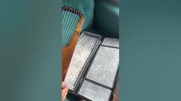 7-String Lyre, Torrefied Spruce,  Nylgut Strings with case