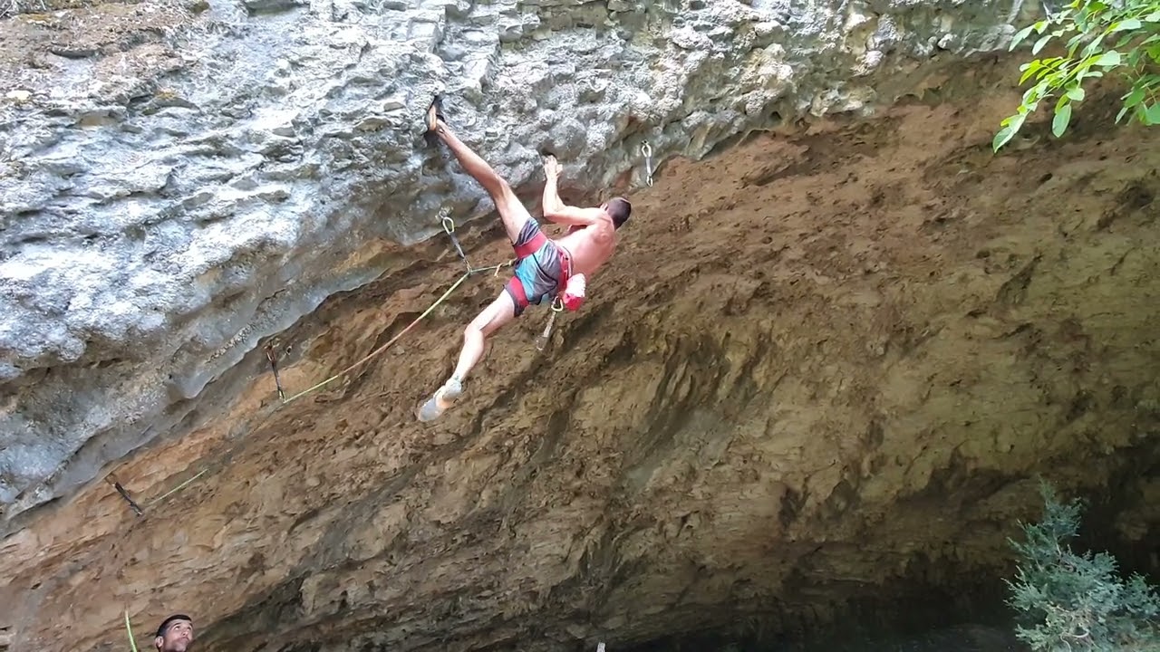 Escalada en Rodellar FAMILIA MANSON 7A