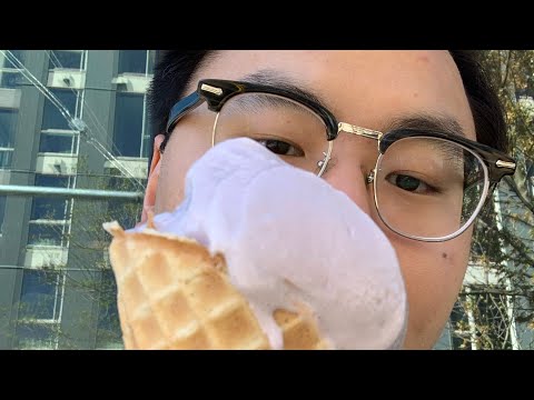 Trying LA BOULANGERIE Ham and Cheese croissants 🥐 from COSTCO!!