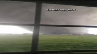 Tornado causes path of destruction across Illinois
