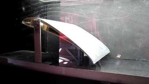 Air flow over a wing