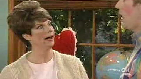 Mad Tv- Stewart Makes A Valentine