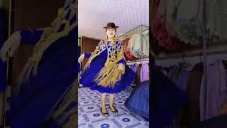 ❤ LINDA CHOLITA BAILANDO (short)