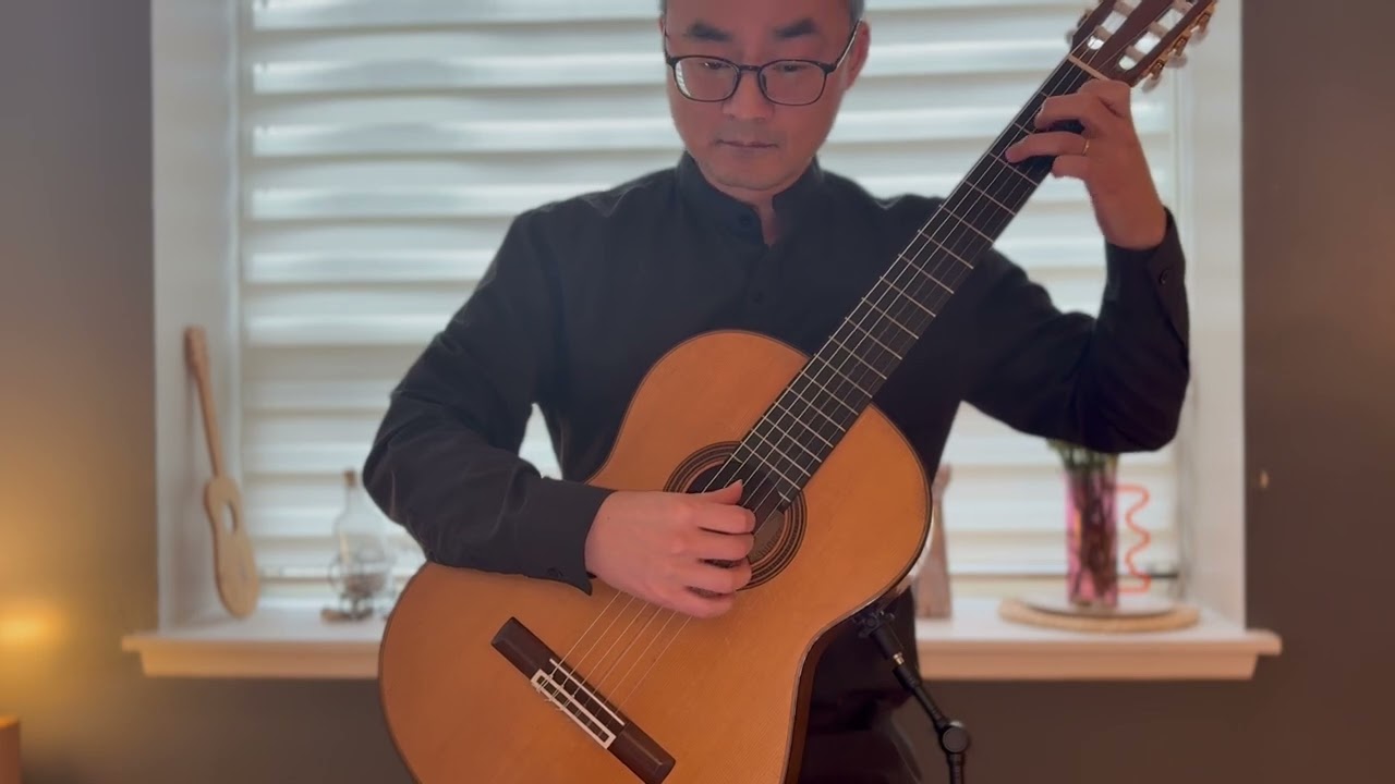 1. RCM Classical Guitar 2018 – Level 2 – Llwyn Onn (The Ash Grove)