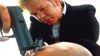 Horatio and Delko interrogate Memo