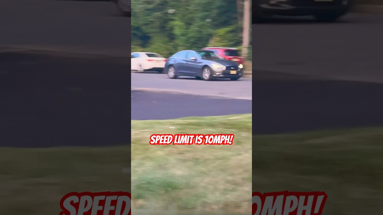 Speed Limit Is 10mph In My Community See How Fast This Driver Is Speed Limit Is 10mph In My Community See How Fast This Driver Is