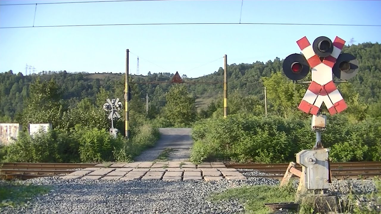 Spoorwegovergang Burjuc (RO) // Railroad crossing // Trecere la nivel