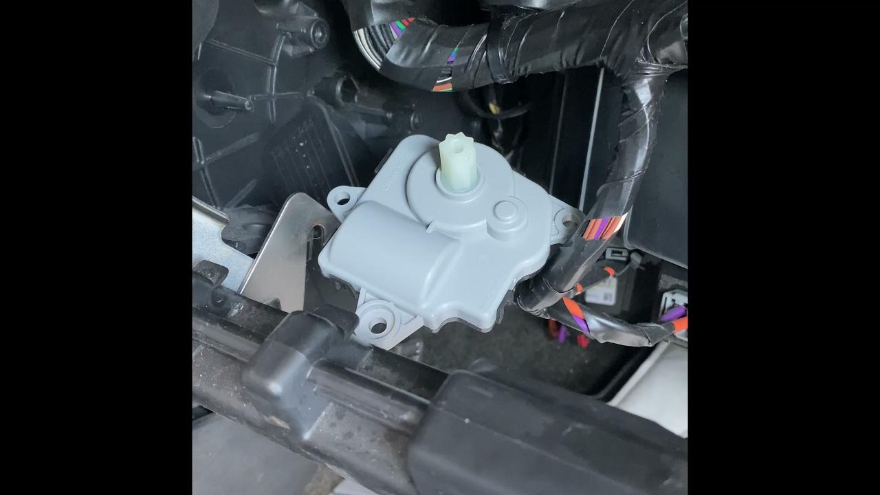 Gmc terrain no heat issue. Blowing cold air. Blend door actuator YouTube