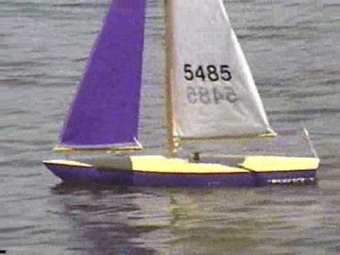 v32 rc sailboat