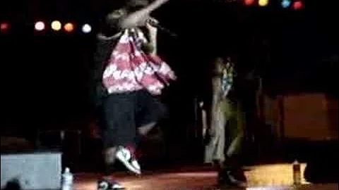 Omarion "Buy You a Drank" in Hawaii