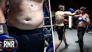 Spider Web Belly Button Tattoo Boxer Fights Man Bun Maniac
A maniac with a man bun takes on a potential Jordan brand athlete and spider web belly button tattoo fighter at Rough N Rowdy 1 from Bluefield, West Virginia.
0:00 - Round One
1:18 - Ring Girls
2:10 - Round Two
3:24 - Ring Girls
4:13 - Round Three
5:29 - Final Result
Watch all the chaos at http://www.watchrnr.com
RNR TWITTER: https://twitter.com/roughnrowdy
RNR INSTAGRAM: https://www.instagram.com/roughnrowdy/
THREE 1-MINUTE ROUNDS, 160Z GLOVES, AMATEUR BOXING, SIGN UP TO BRAWL Spider Web Belly Button Tattoo Boxer Fights Man Bun Maniac
