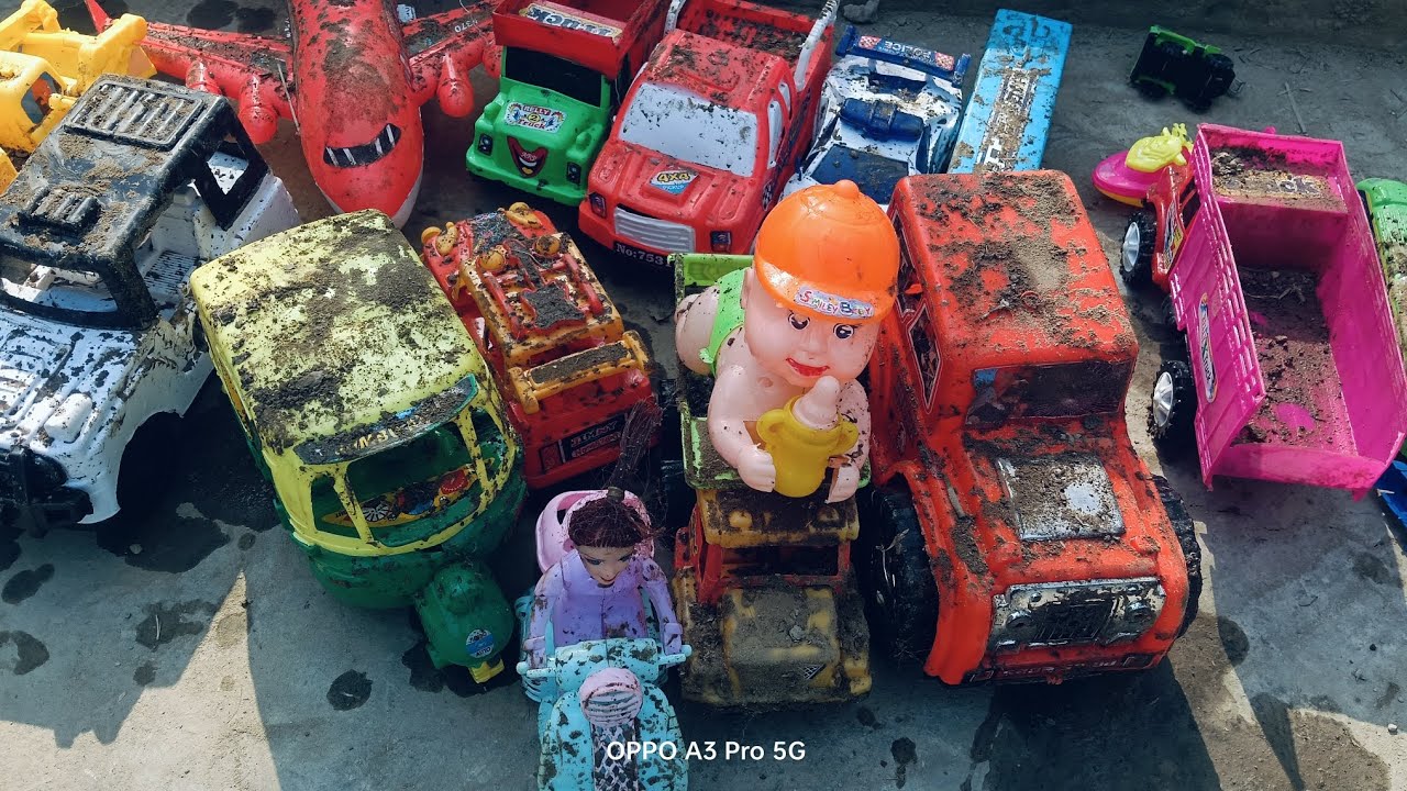 Bache log aj apne khilaono ko nahelainge 🥰🥰