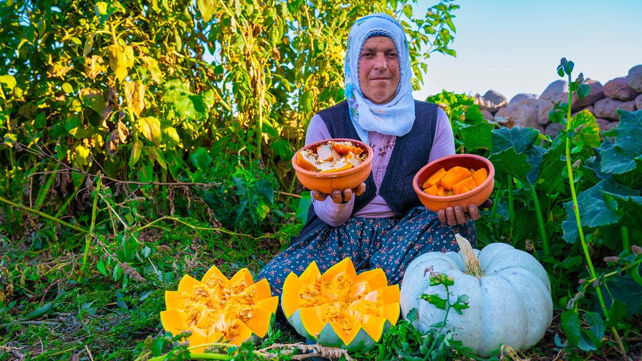 Я приготовила тыквенный десерт на глиняной печи