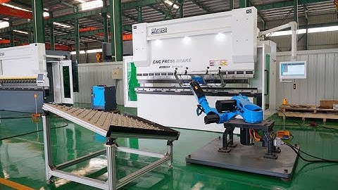 CNC Press Brake ,Bending machine with robotic arm Fully automatic CNC plate bender