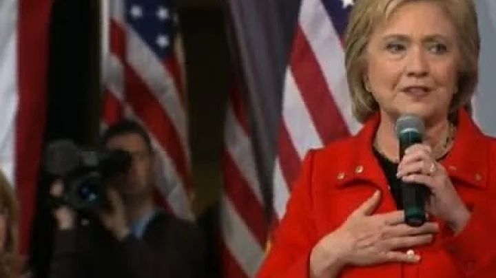 Clinton Talks Gun Laws Alongside Giffords