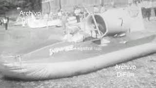 Hovercraft race on the River Tamesis - United Kingdom 1972