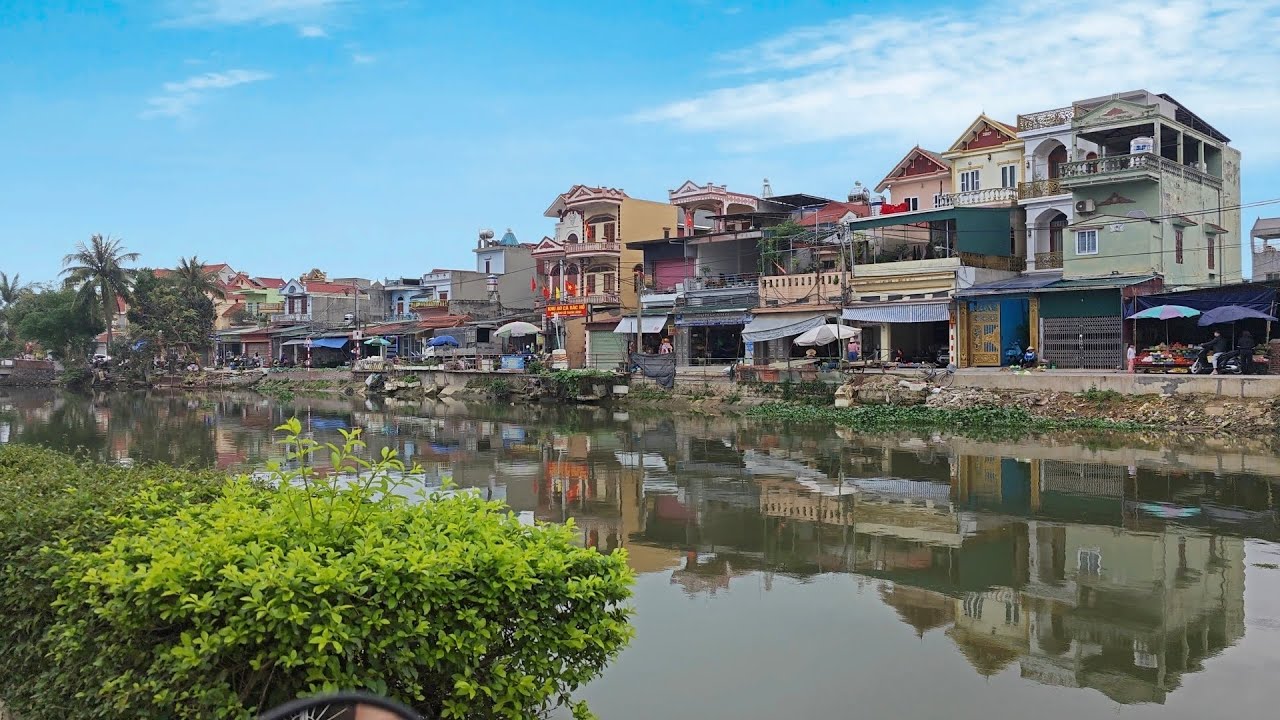 Một ngày bình thường đi về đường Kim Khê