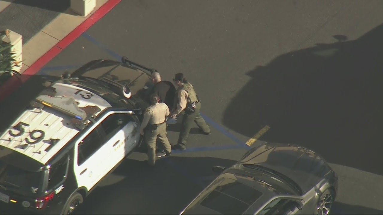 Police chase suspects in custody in Long Beach - YouTube