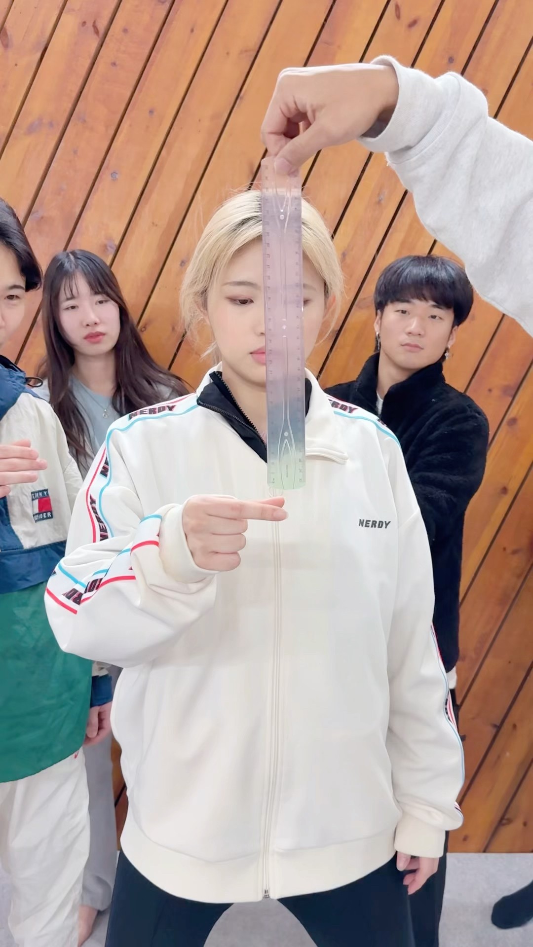 일반인=20CM⁉️? Ruler Reflex Challenge