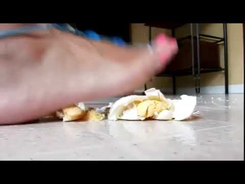 Sexy Feet Crushing Eggs