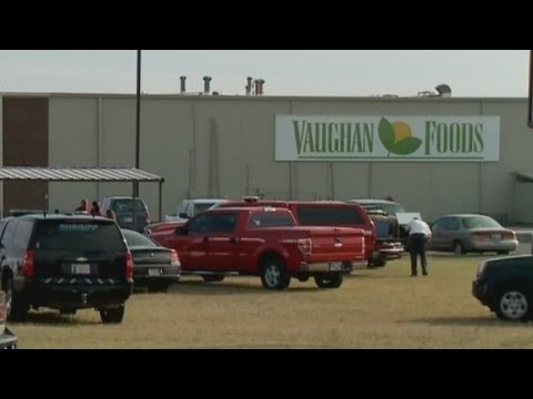 Cops: Woman beheaded in Oklahoma work dispute