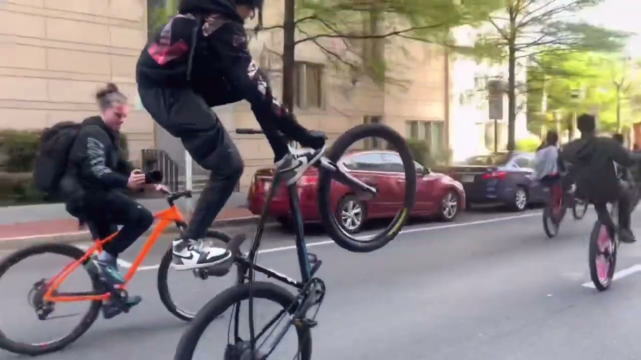 Bmore bikelife Collective ride out lit 🔥