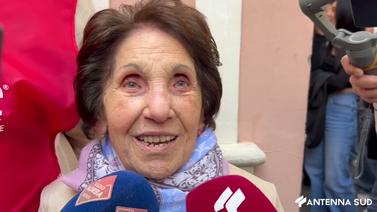 10 MAGGIO 2024 - POTENZA, DAVANTI LA CHIESA DELLA TRINITÀ INAUGURATO “LARGO ELISA CLAPS”