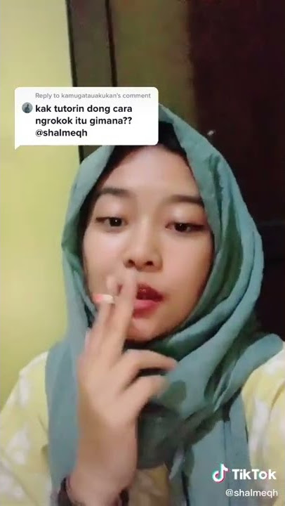 cewek perokok