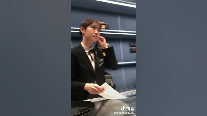 [08.08.2018] LuHan & Guan XiaoTong dating in Japan - DayDayNews