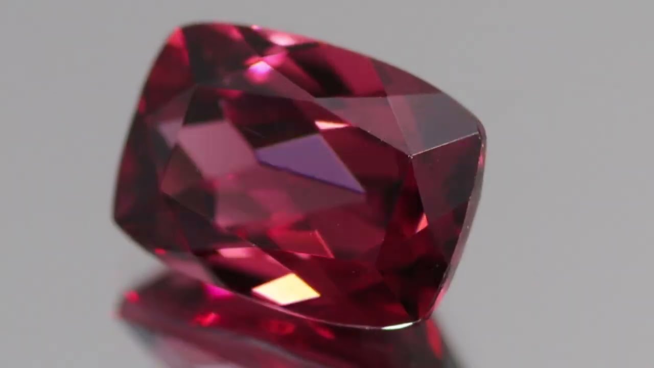 天然ロードライトガーネット 1.93ct 【ワインレッド】