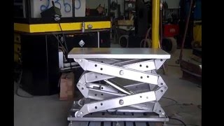 Stainless steel pallet trucks and powered equipment