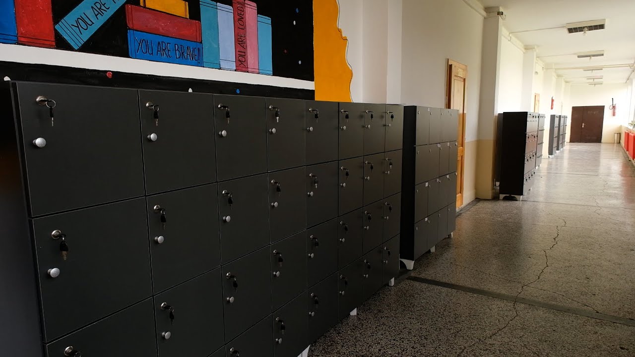 Sa po përdoren dollapët në shkollat e Gjakovës