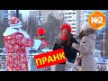 Дед Мороз Пугает Прохожих / новогод