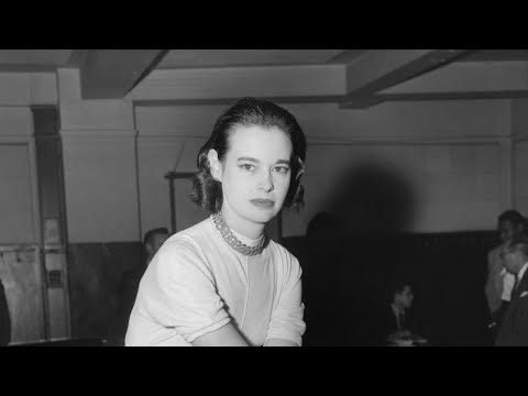 Video: Gloria Vanderbilt Fashion Icon Dies