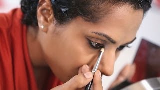 Smudge-Proof Your Kohl : Makeup Tricks