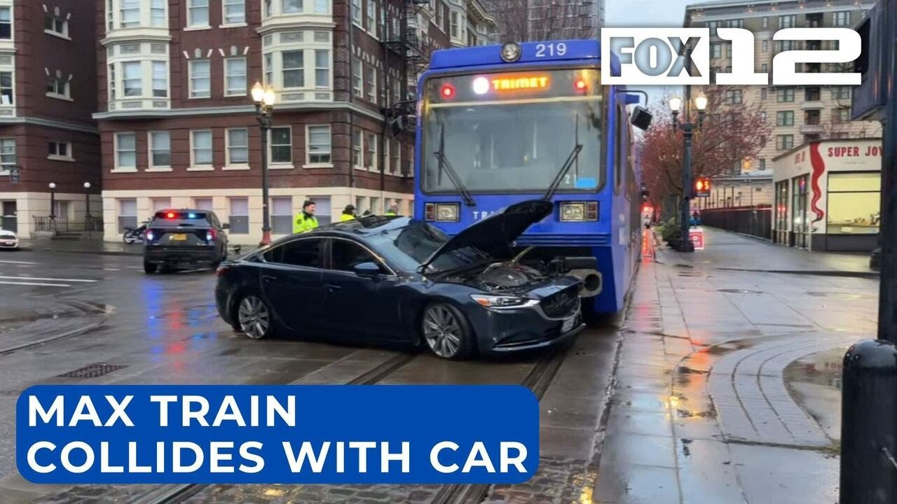 Driver hospitalized after crash with MAX train in SW Portland - YouTube
