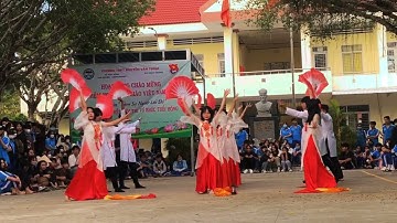 "Vũ Khúc Tuổi Hồng" 11A3 | Trường THPT Nguyễn Văn Thoại 18/11/2023 | Bóng Phù Hoa-Phương Mỹ Chi