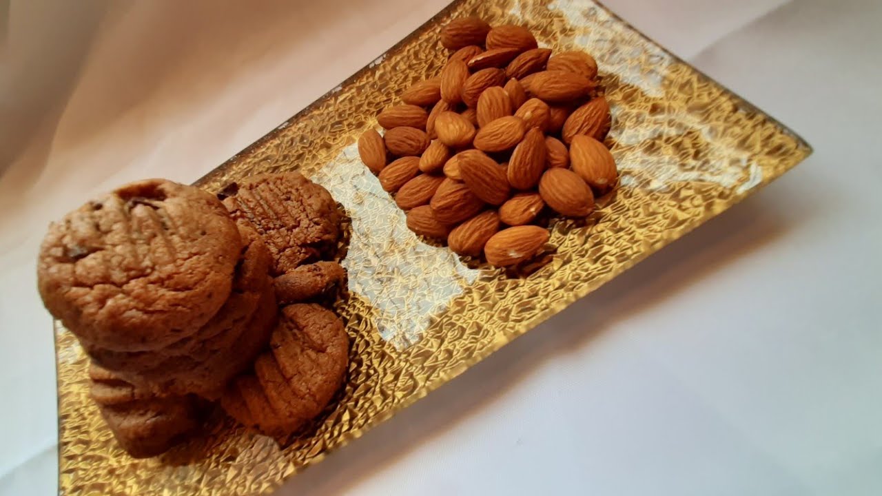 Almond butter cookies low carb. Only 3 ingredients (Can be vegan)