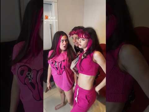 EMILLY VICK DISCUTINDO POR LEOZINHO OLHA FINAL ELE VAI APANHAR Emillyvickof Katlenof Dosrosas  EMILLY VICK DISCUTINDO POR LEOZINHO OLHA FINAL ELE VAI APANHAR Emillyvickof Katlenof Dosrosas