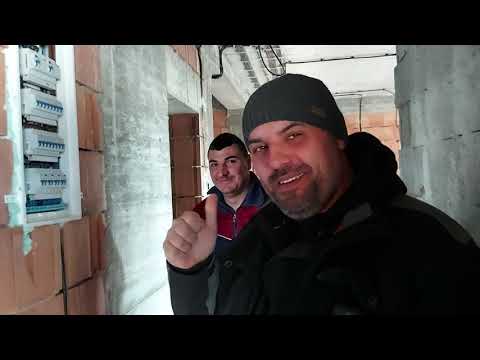 Video: Calmarul în Smântână într-un Mod Simplu